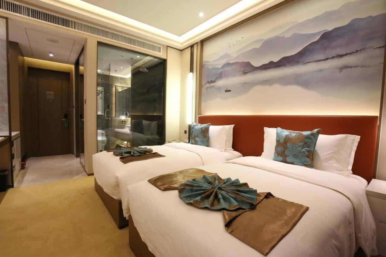 Weiselect Wanghu Hotel Куньмин Экстерьер фото